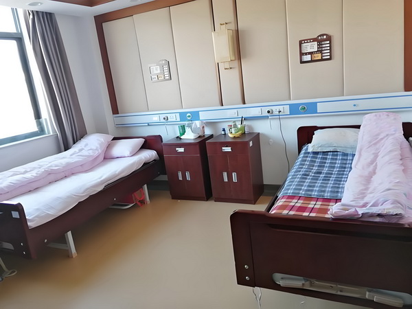 E句话 | 董璇“新婚即分居”？